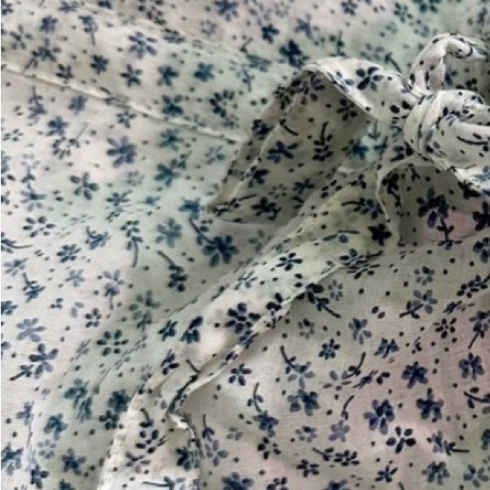 Doen Scout Short in Blue Kate Floral Organic Cotton - Picture 8 of 10